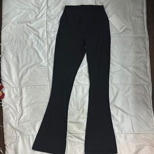 DEADSTOCK lululemon Align Mini Flared V-Waist leggings